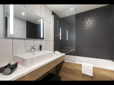 Apartment Wohnung in Le Corbier mit Spa & Pool - Features photo 31