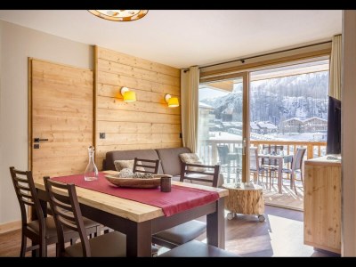 Apartment Apartment in Tignes with Slope Access & Spa - Features photo 21