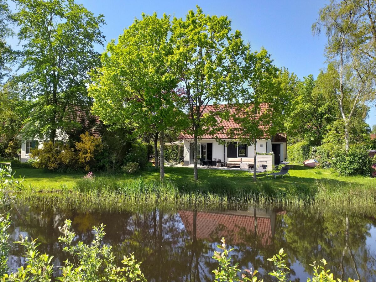 Holiday house Chalet in Friesland near Large Lakes - Outdoor photo 2