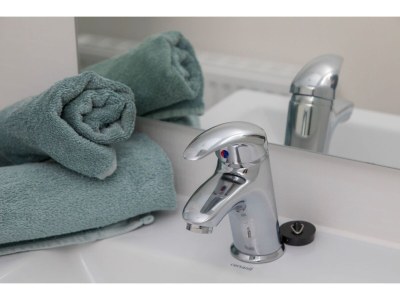 Holiday park Chalet in Vrouwenpolder near Banjaard Beach - Outdoor photo 36