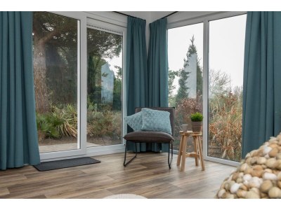 Holiday park Chalet in Vrouwenpolder near Banjaard Beach - Outdoor photo 40