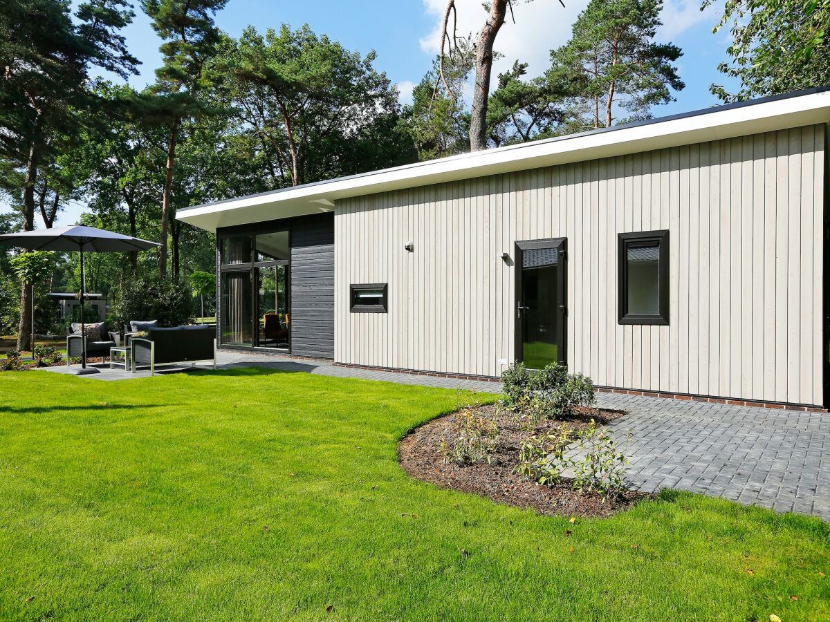 Holiday park Schicke Waldhütte mit Sauna - Outdoor photo 4