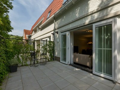 Apartment Spacious Apartment in Koudekerke with Terrace - Outdoor photo 6