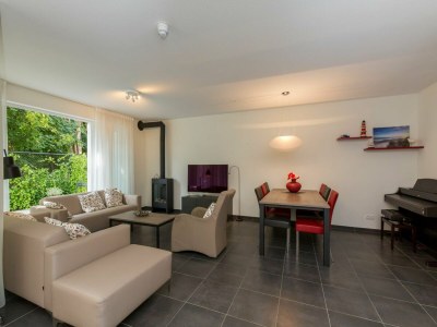 Apartment Spacious Apartment in Koudekerke with Terrace - Features photo 9