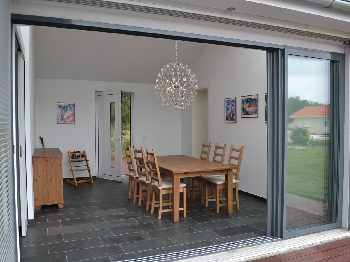 Holiday house Modern and spacious holiday home – only five minutes to the Atlantic - Outdoor photo 4