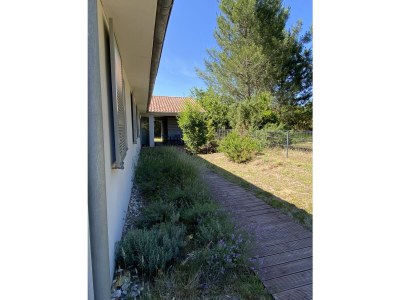 Holiday house Modern and spacious holiday home – only five minutes to the Atlantic - Outdoor photo 2