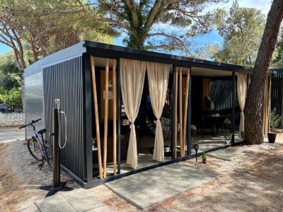 caravan TJ Escape - Mobile Home - Mobile Home With Hot Tub And Terrace in Pakostane - caravan