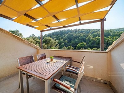 Apartment Holiday Home Island Gem - Five  Bedroom Apartment - Features photo 16