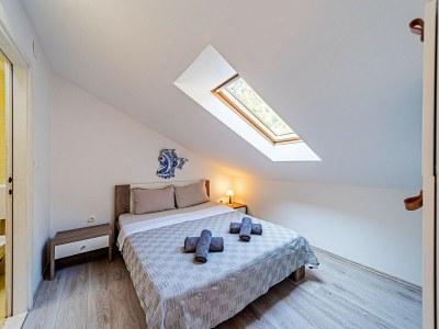 Apartment Holiday Home Island Gem - Five  Bedroom Apartment - Features photo 21