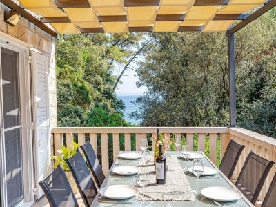 Apartment Holiday Home Island Gem - Five  Bedroom Apartment - Features photo 56