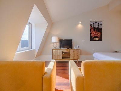 Apartment City-center apartment with modern comforts - Features photo 12