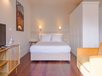 Apartment City-center apartment with modern comforts - Features photo 17