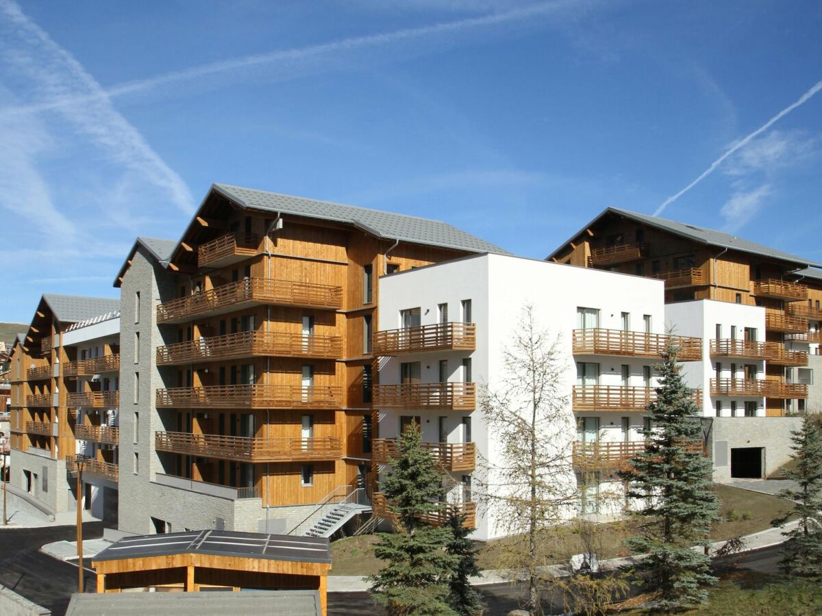 Holiday park Apartment in L'Éclose with Mountain Views - Outdoor photo 2