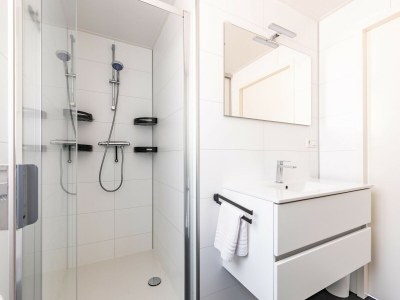 Holiday park Chalet in den Niederlanden am Teich - Features photo 8