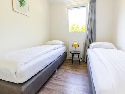 Holiday park Chalet in den Niederlanden am Teich - Features photo 15