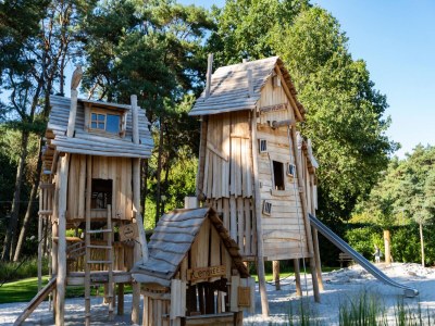 Holiday park Chalet by Pond in Eindhoven Holiday Park - Environment photo 27