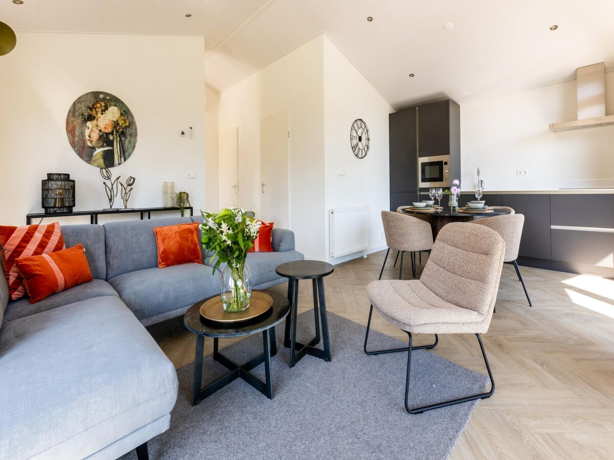 Holiday park Apartment am Teich für 4 Gäste Von Belvilla