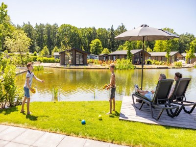 Holiday park Chalet in Brabant with Spacious Garden - Outdoor photo 32