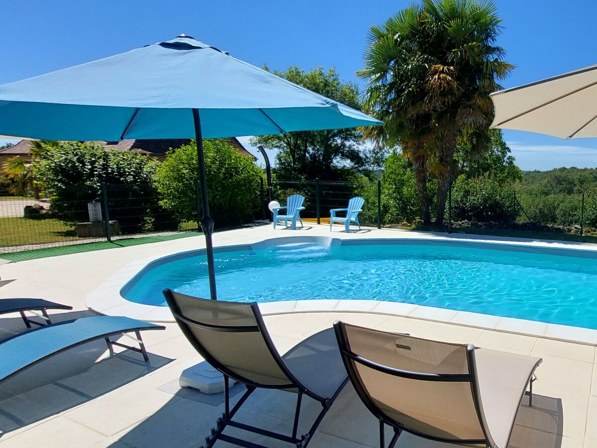 Holiday house No title