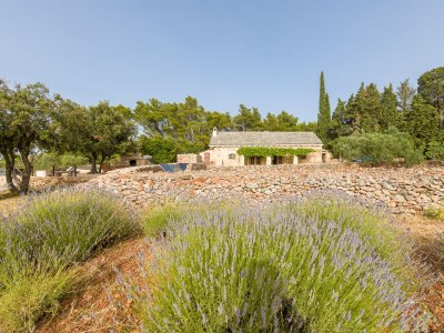 Holiday house Four-bedroom house with terrace and sea view Humac, Hvar K-8805 - Outdoor photo 2