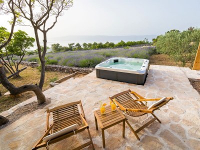 Holiday house Four-bedroom house with terrace and sea view Humac, Hvar K-8805 - Outdoor photo 6