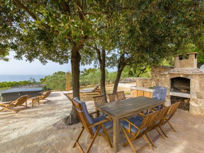 Holiday house Four-bedroom house with terrace and sea view Humac, Hvar K-8805 - Outdoor photo 10
