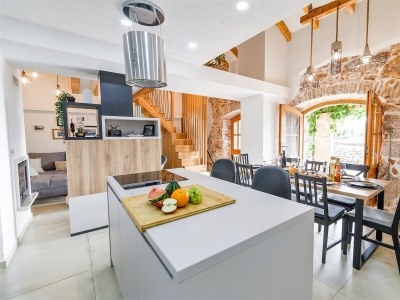 Holiday house Four-bedroom house with terrace and sea view Humac, Hvar K-8805 - Outdoor photo 32