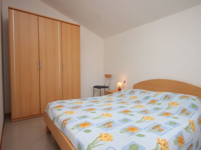 Apartment One bedroom apartment with terrace and sea view Nerezine, Lošinj A-3479-a - Outdoor photo 15