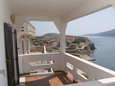 Apartment Comfortable and spacious apartment near beach Zubovići, Pag A-4065-a - Outdoor photo 44