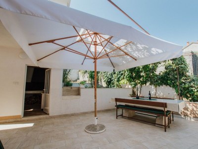 Apartment Two bedroom apartment near beach Arbanija, Čiovo A-9700-a - Outdoor photo 5