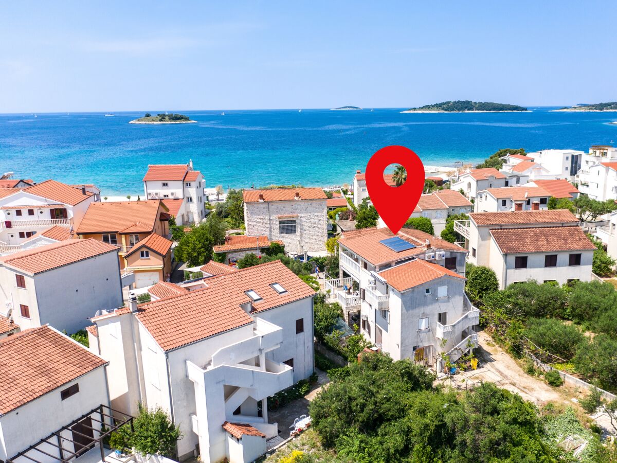 Apartment Two bedroom apartment with terrace Rogoznica A-4313-a - Outdoor photo 2