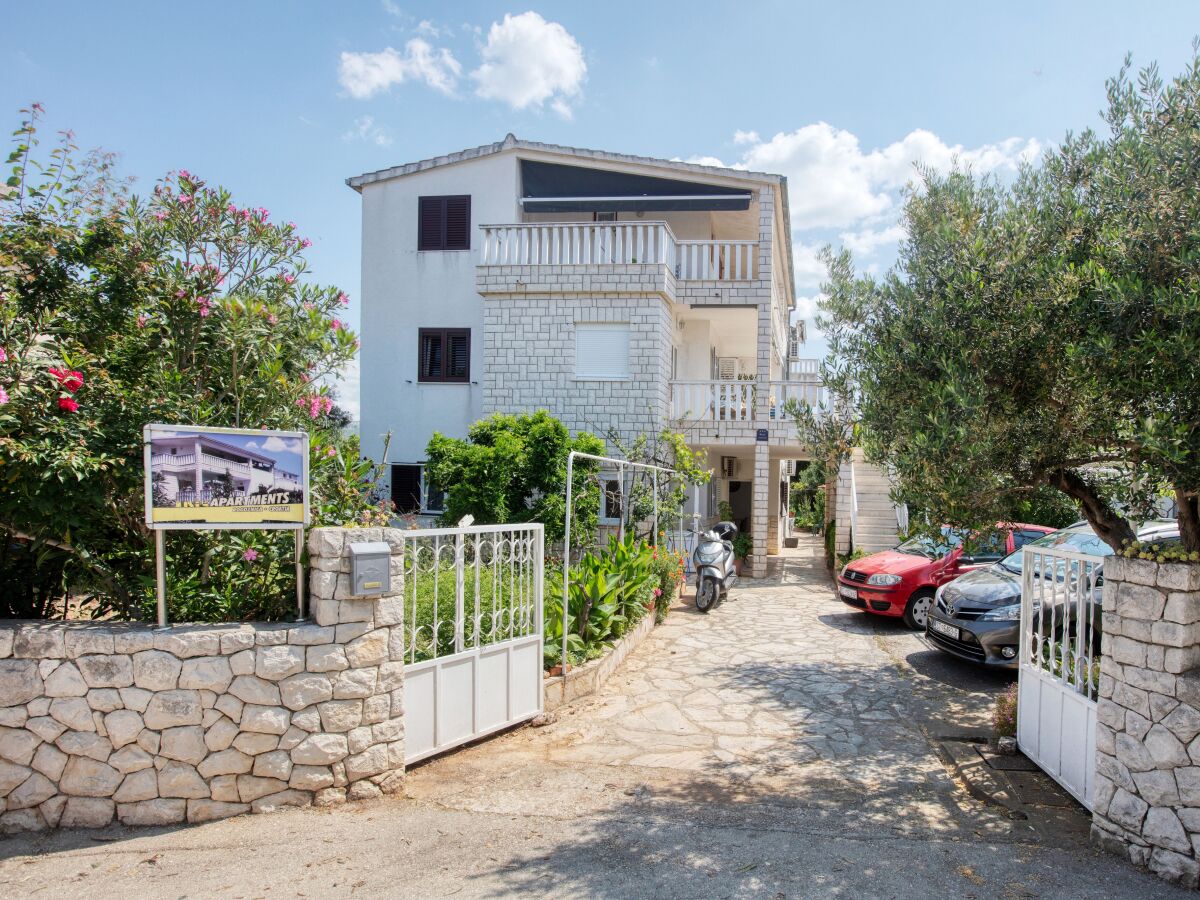 Apartment Two bedroom apartment with terrace Rogoznica A-4313-a - Outdoor photo 5