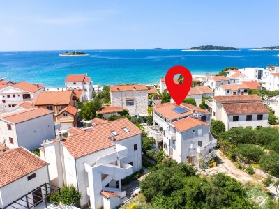 Apartment Two bedroom apartment with terrace Rogoznica A-4313-a - Outdoor photo 2