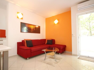 Apartment Two bedroom apartment with terrace Baška, Krk A-19199-a - Outdoor photo 4