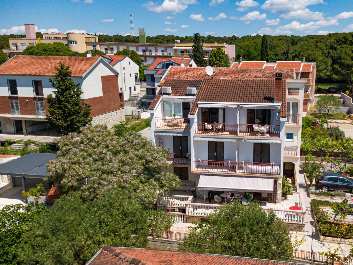 Apartment One bedroom apartment with terrace and sea view Biograd na Moru, Biograd A-21048-a - Outdoor photo 4