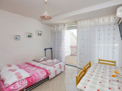 Apartment One bedroom apartment with terrace and sea view Biograd na Moru, Biograd A-21048-a - Outdoor photo 15