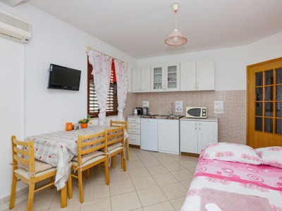 Apartment One bedroom apartment with terrace and sea view Biograd na Moru, Biograd A-21048-a - Outdoor photo 16