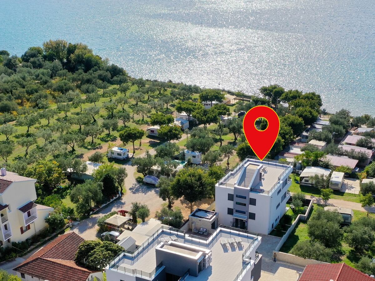Apartment Two bedroom apartment with terrace and sea view Sveti Filip i Jakov, Biograd A-19325-a