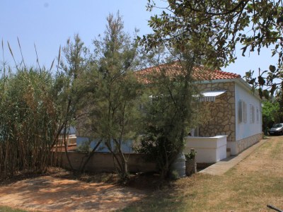 Apartment Two bedroom apartment near beach Ugljan A-828-a - Outdoor photo 4