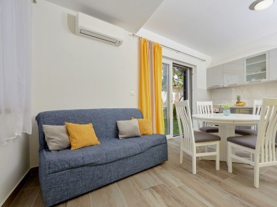 Apartment Two bedroom apartment with terrace Turanj, Biograd A-23164-a - Outdoor photo 7