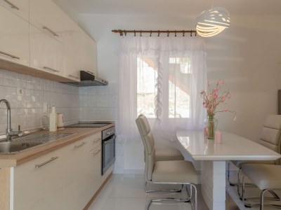 Apartment Two bedroom apartment with balcony and sea view Brna, Korčula A-561-a - Outdoor photo 10