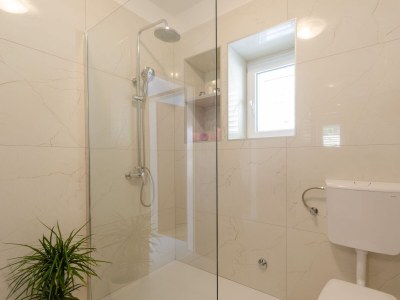 Apartment Two bedroom apartment with balcony and sea view Brna, Korčula A-561-a - Outdoor photo 17