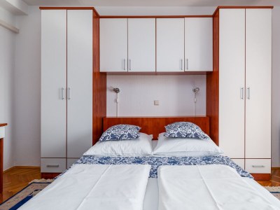 Apartment Two bedroom apartment with terrace and sea view Banjol, Rab A-5022-a - Outdoor photo 25