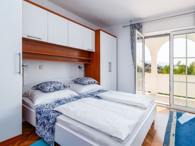 Apartment Two bedroom apartment with terrace and sea view Banjol, Rab A-5022-a - Outdoor photo 26