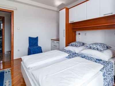 Apartment Two bedroom apartment with terrace and sea view Banjol, Rab A-5022-a - Outdoor photo 27