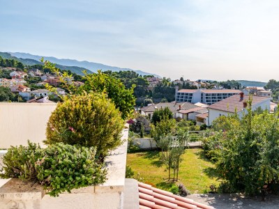 Apartment Two bedroom apartment with terrace and sea view Banjol, Rab A-5022-a - Outdoor photo 39