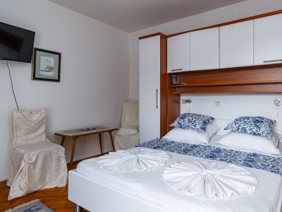 Apartment One bedroom apartment with terrace and sea view Banjol, Rab A-5022-b - Outdoor photo 25