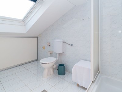 Apartment Two bedroom apartment with terrace and sea view Banjol, Rab A-5022-d - Outdoor photo 20