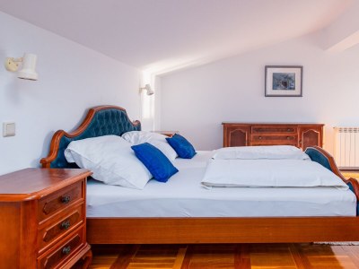 Apartment Two bedroom apartment with terrace and sea view Banjol, Rab A-5022-d - Outdoor photo 35