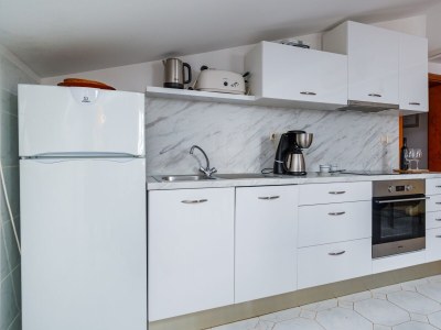 Apartment Two bedroom apartment with terrace and sea view Banjol, Rab A-5022-d - Outdoor photo 38